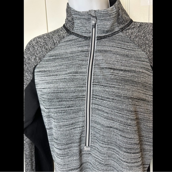 ATHLETA Running Wild Track Jacket Colorblock Black Gray Space Dye 1/2 Zip Run - Picture 5 of 14